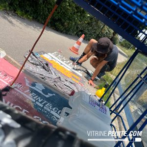 marketing RSE : campagne publicitaire street art et marquage au sol