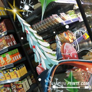 MACARON.geant.format.XXL.deco.tete.de.gondole.gourmande.ruban.de.neige.sapin.noel..peinture.decoration.hiver.vitrine.magasin.entrer.magasin.dessin.sur.vitre