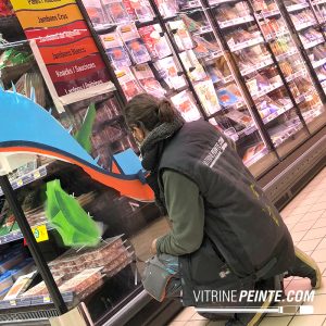 peinture Décoration de Noël pour tête de gondole en magasin
