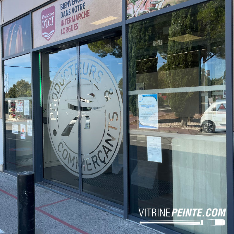 devis nettoyage Vitrines de grande hauteur et accès complexes